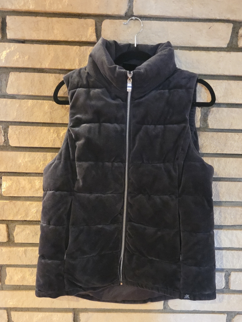 ZeroXposur Quilted Plush Sleeveless Vest -‎ Charcoal